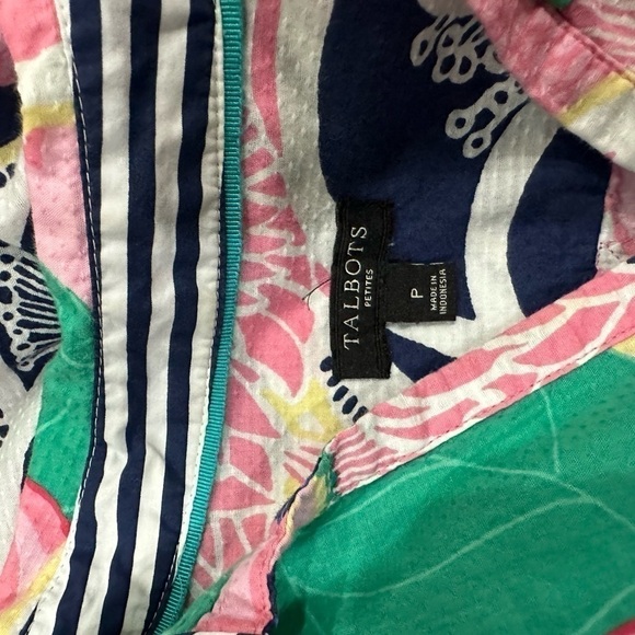 Talbots button down floral blouse - Picture 4 of 5